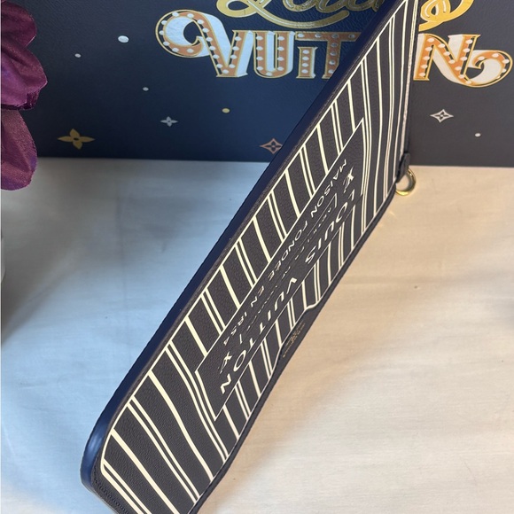 Louis Vuitton Neverfull Inside out Pochette Navy - Picture 8 of 9